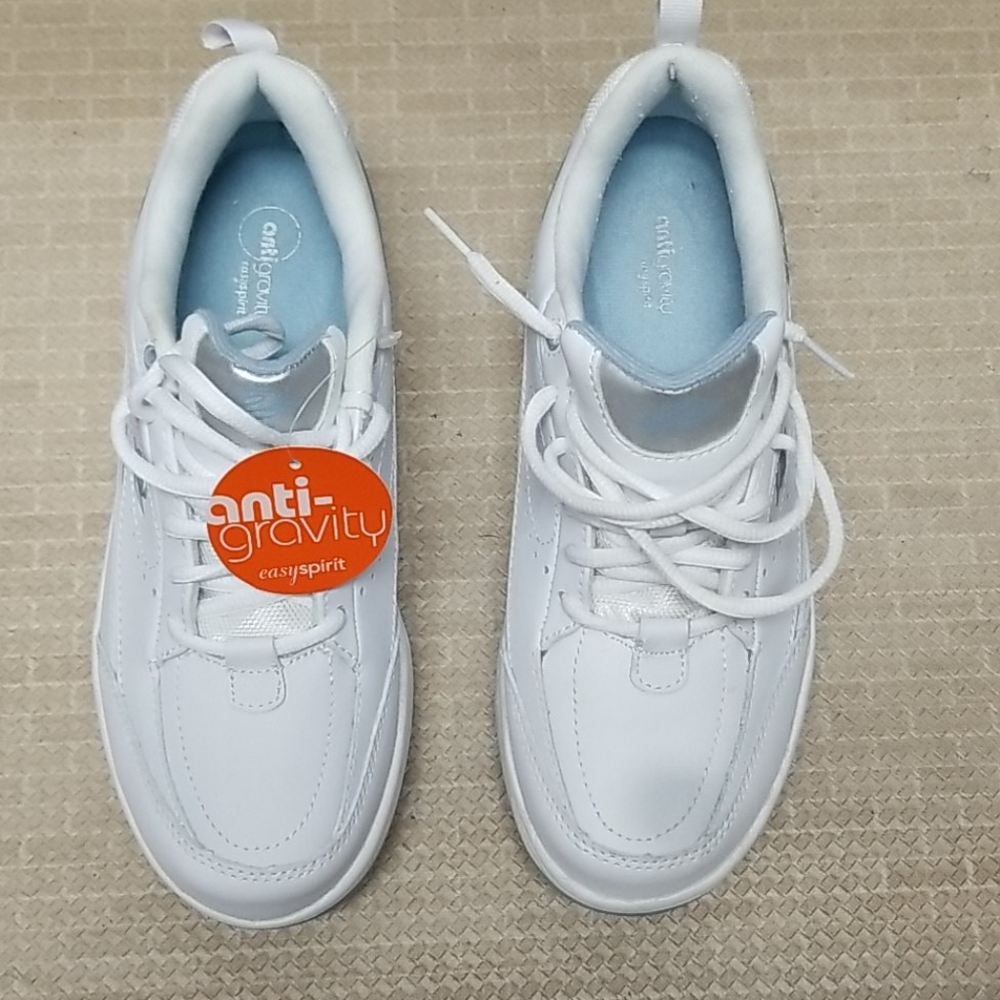 Easy Spirit Anti-Gravity White Size 7 1/2 Shoes